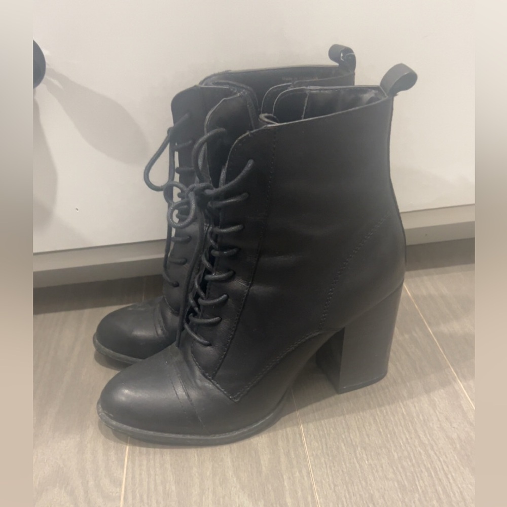 Aldo Black Lace-Up Women's Boots - Picture 2 of 5